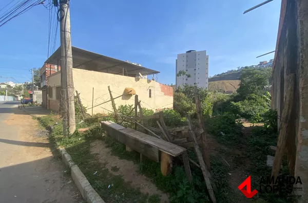 Lote 12 x 36 no bairro São Pedro 