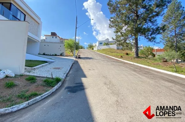Lote no Condomínio Parque do Império 