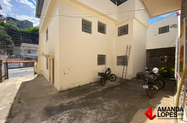  Apartamento Térreo no Grajaú - 92m² com Quintal e Ótima Localização!