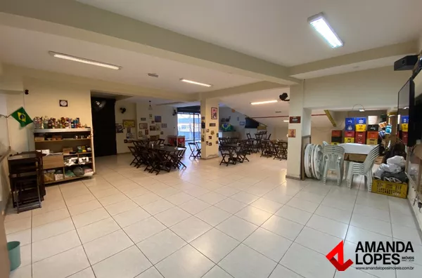 Loja c/ 160m² e 2 Banheiros no Granbery