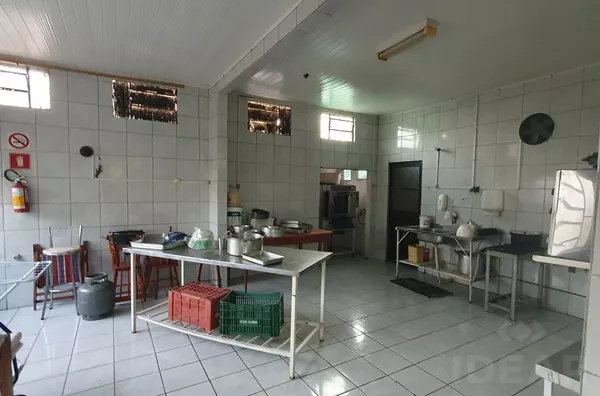 CHÁCARA PARA LAZER ou POTENCIAL AGRO-INDUSTRIAL