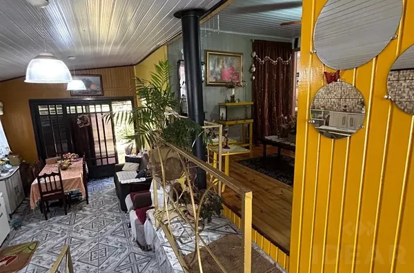 CASA MISTA MUITO BEM CUIDADA NO BAIRRO GRESSLER