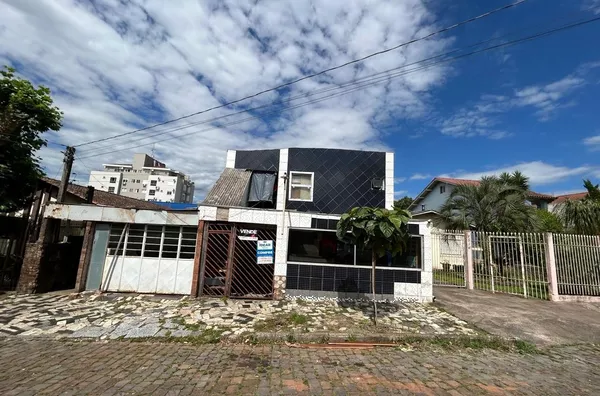 TERRENO PRÓXIMO DE REGIÃO MOVIMENTADA, VENHA CONHECER!