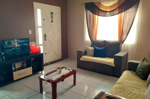 LINDA CASA, COM MUITO ESPAÇO E COM CAPACIDADE DE AMPLIAÇÃO. VENHA CONHECER!