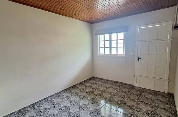 AMPLA CASA, COM 3 DORMITÓRIOS NO BAIRRO MORSCH