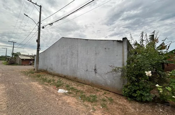 ESSE IMÓVEL CABE MUITO BEM NO SEU BOLSO, VENHA CONHECER!