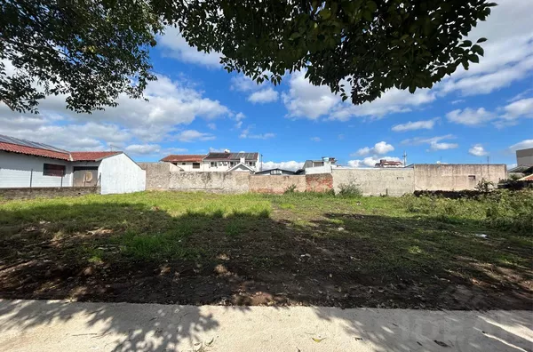 EXCELENTE TERRENO EM UMA BELA E TRANQUILA REGIÃO