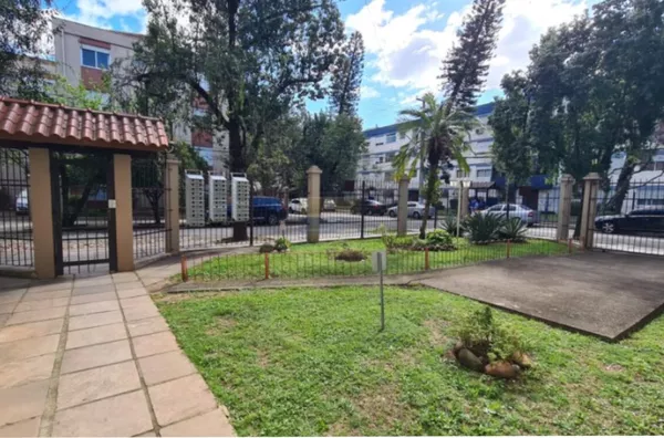 APARTAMENTO DE UM DORMITÓRIO EM EXCELENTE LOCALIZAÇÃO