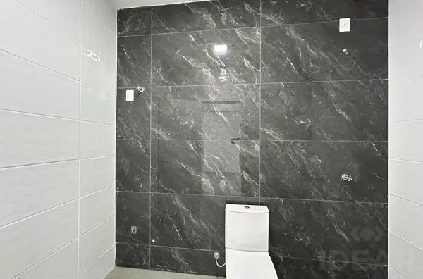 GEMINADO DE 2 DORMITÓRIOS, PÁTIO FRENTE e 7,70m² DE FUNDOS - Foto 11