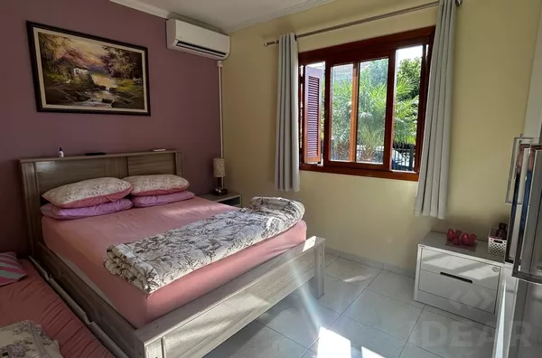 ACHOU A CASA DOS SONHOS, COM PISCINA E EXCELENTE LOCALIZAÇÃO