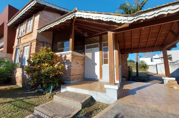 A CASA DE SEUS SONHOS, BEM NO CORAÇÃO DA CIDADE