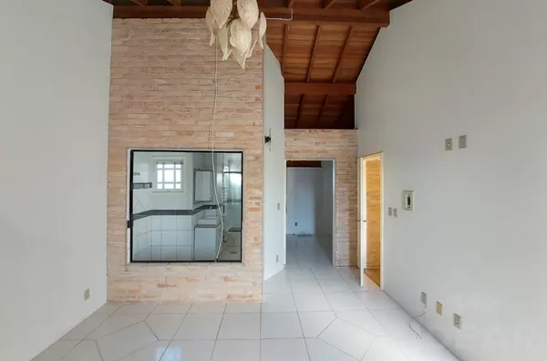 A CASA DE SEUS SONHOS, BEM NO CORAÇÃO DA CIDADE