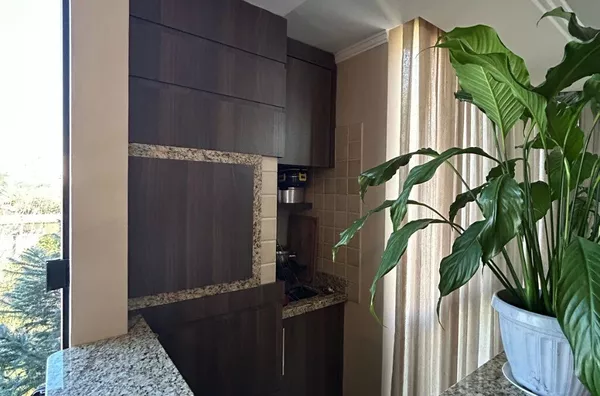 COMODIDADE EM 3 DORMITÓRIOS BEM NO CENTRO DA CIDADE