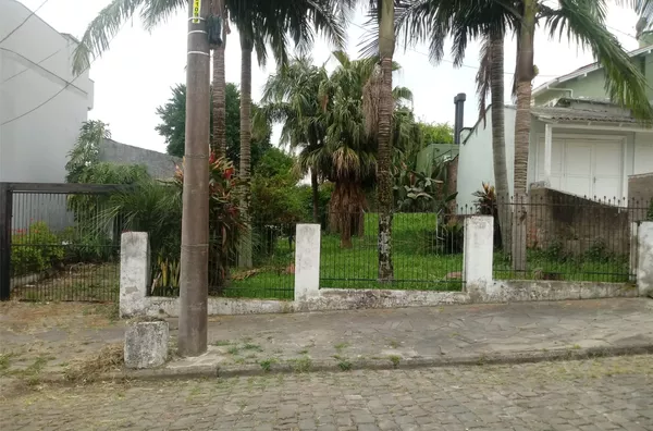 SEU INVESTIMENTO MUITO BEM LOCALIZADO! PRÓXIMO AO COMÉRCIO