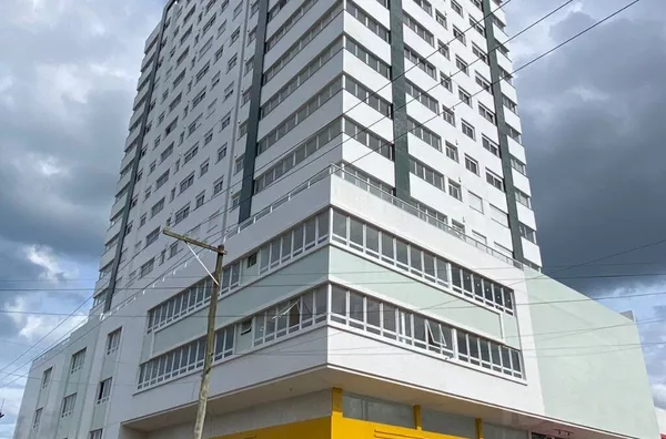 SOFISTICAÇÃO E BEM ESTAR, BEM NO CENTRO DE TRAMANDAÍ