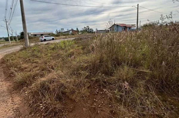 REGIÃO EM EXPANSÃO, COM ÁREA DE 467m² PARA COMÉRCIO E RESIDÊNCIA