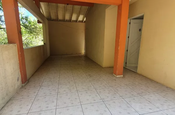 PAZ E TRANQUILIDADE. SUA MORADIA EM MEIO A NATUREZA