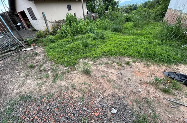 TERRENO DE 3.700m² AGUARDANDO SEU FUTURO EMPREENDIMENTO