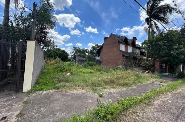 EXCELENTE LOCALIZAÇÃO EM REGIÃO DE MUITA TRANQUILIDADE