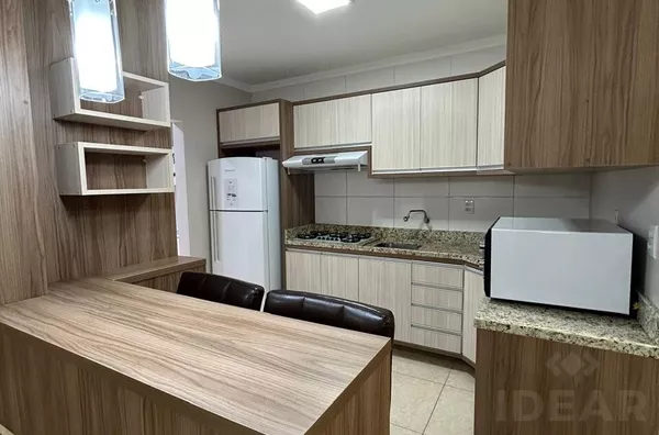 APARTAMENTO MOBILIADO E COM UMA LINDA VISTA PARA A CIDADE