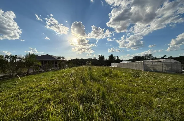 SÃO 2.750m² DE MUITA PAZ E TRANQUILIDADE PARA SUA FAMÍLIA