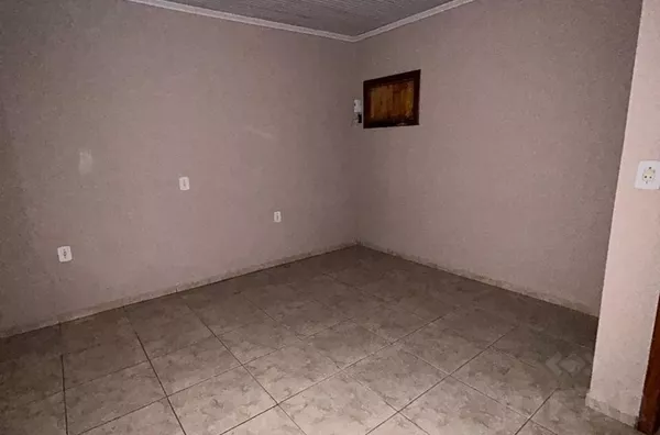 LINDA CASA, MUITO BEM LOCALIZADA E REGIÃO TRANQUILA