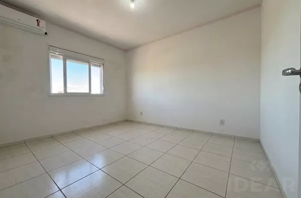 APARTAMENTO DE 2 QUARTOS, CHURRASQUERA E 1 VAGA DE GARAGEM