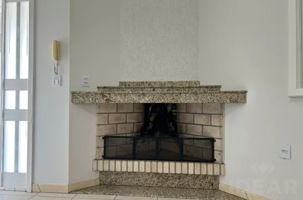 ÓTIMA LOCALIZAÇÃO E CÔMODOS AMPLOS PARA O CONFORTO DA FAMÍLIA