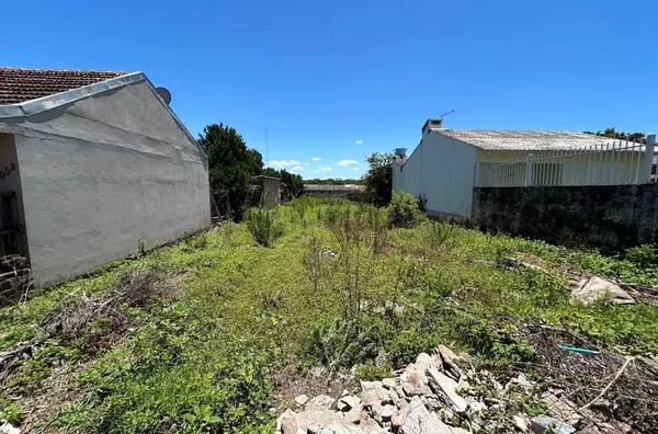 SUA RESIDÊNCIA NESSE GRANDE TERRENO BEM LOCALIZADO NA MORSCH