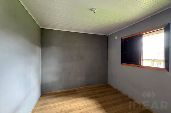 CASA 3 DORMITÓRIOS COM PATIOS NA FRENTE E NOS FUNDOS