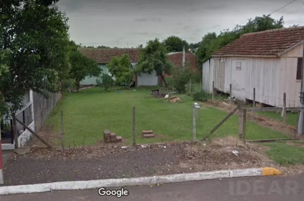LINDO TERRENO, BEM LOCALIZADO EM ÁREA COMERCIAL