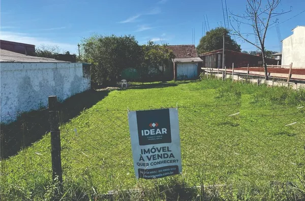 LINDO TERRENO, BEM LOCALIZADO EM ÁREA COMERCIAL