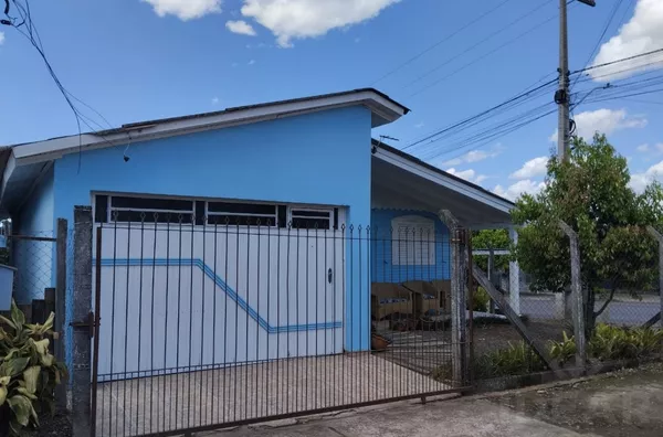 DUAS CASAS COM TOTAL INDEPENDÊNCIA PARA MORAR E ALUGAR