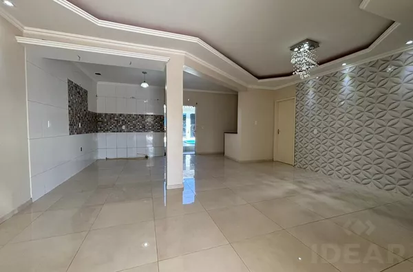 CASA DE 3 DORMITÓRIOS, SENDO 1 SUÍTE E COM QUIOSQUE / PISCINA