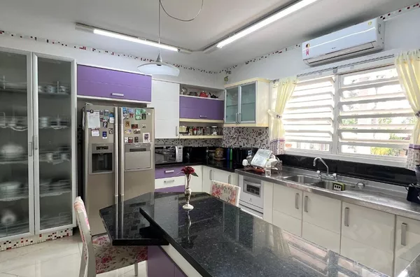 CASA DE MUITA ESTRUTURA PARA RECEBER AMIGOS E FAMILIARES