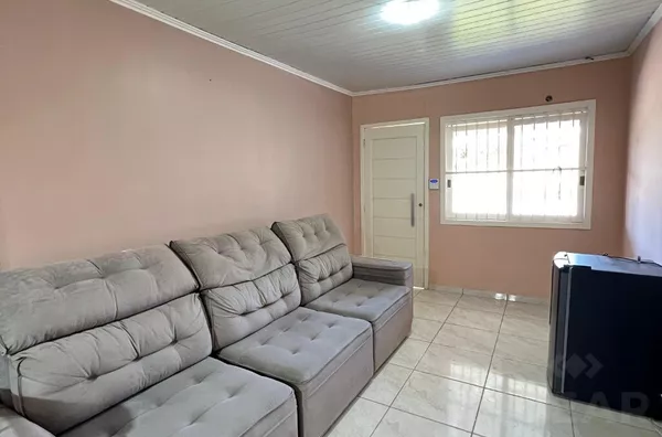 CASA COM 3 DORMITÓRIOS E MUITO ESPAÇO PARA A FAMÍLIA