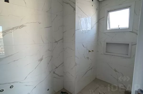 AMBIENTES AMPLOS, MUITO BEM LOCALIZADO E LINDA VISÃO DA CIDADE - Foto 7