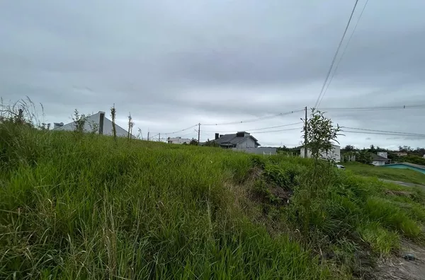 SUA FUTURA RESIDÊNCIA MUITO BEM LOCALIZADO NESSE TERRENO