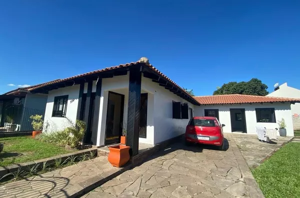 CASA AMPLA COM ESTRUTURA PARA ESCRITÓRIO OU CONSULTÓRIO