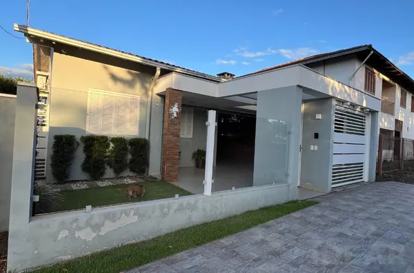 CASA COM 3 DORMITÓRIOS, PISCINA  E O CONFORTO QUE BUSCA