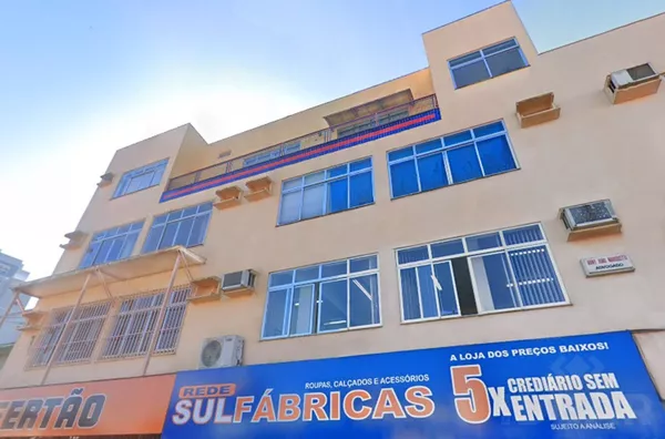 AMPLA COBERTURA NO CENTRO DA CIDADE. VAI PERDER ESSA?