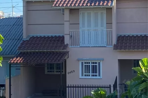 LINDO SOBRADO EM EXCELENTE REGIÃO, PARA VOCÊ E SUA FAMÍLIA