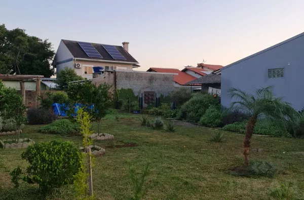 TERRENO DE 363m², CERCADO, PRONTO PARA SEU EMPREENDIMENTO