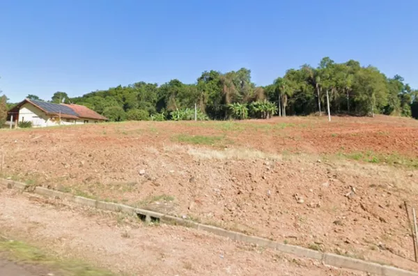 TERRENO DE 13m DE FRENTE EM ASFALTO MOVIMENTADO - Foto 2