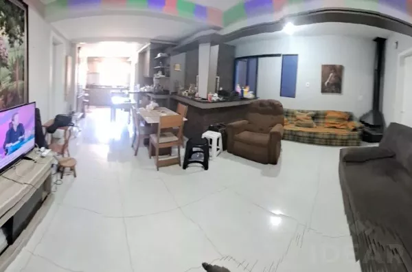 A CASA IDEAL PARA VOCÊ! PISCINA, QUIOSQUE E ÓTIMA LOCALIZAÇÃO