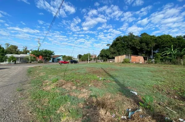 LINDO TERRENO DE ESQUINA PARA SEU PROJETO RESIDENCIAL OU COMERCIAL FUTURO