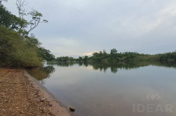 PROCURAS A TRANQUILIDADE DOS LAGOS E A AVENTURA DOS RIOS? ACABA DE ACHAR