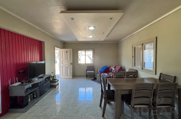 6.087m² DE ÁREA. COM 2 AÇUDES, GALPÃO, QUIOSQUE E CASA MISTA