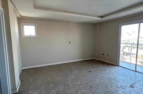 AMBIENTES AMPLOS, MUITO BEM LOCALIZADO E LINDA VISÃO DA CIDADE - Foto 6