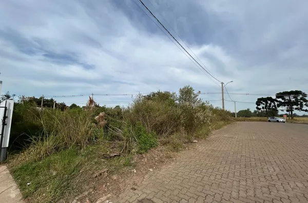 REGIÃO EM EXPANSÃO, COM ÁREA DE 467m² PARA COMÉRCIO E RESIDÊNCIA